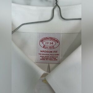 Brooks Brothers Madison fit button down size 17 x 34